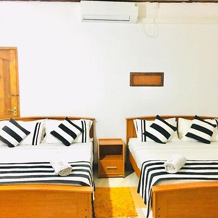 Aura City Hostel Anuradhapura Exterior photo