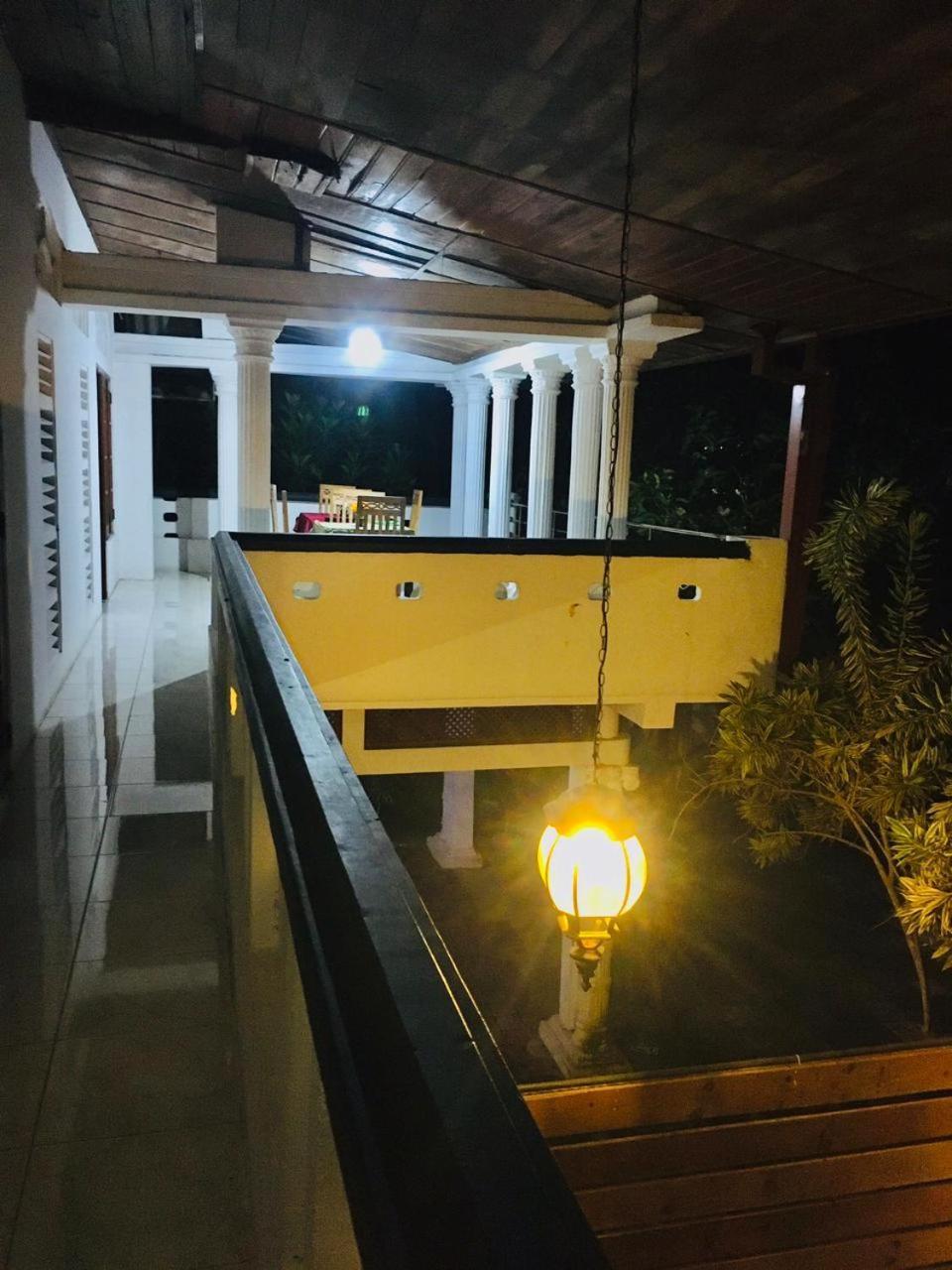 Aura City Hostel Anuradhapura Exterior photo