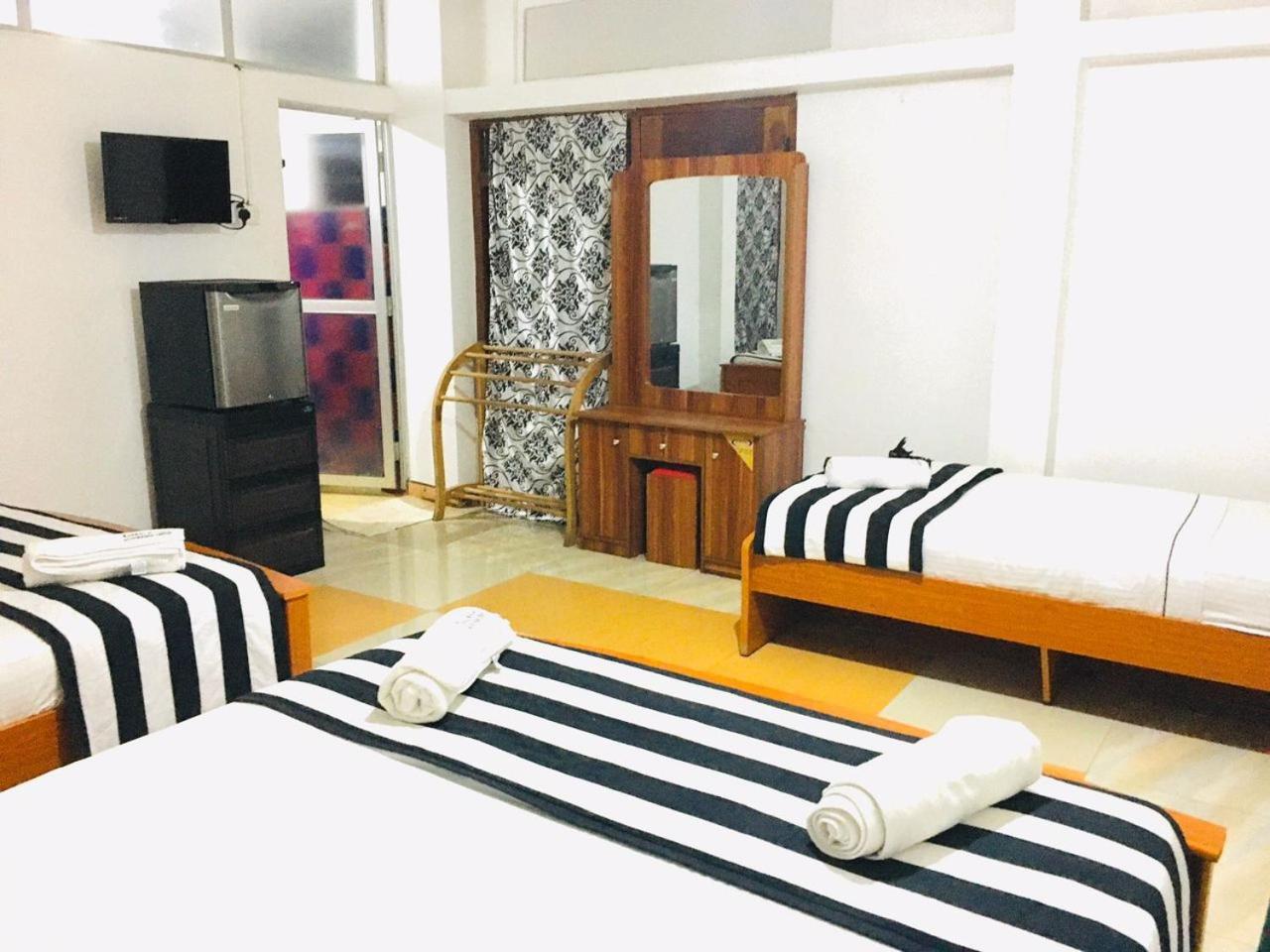 Aura City Hostel Anuradhapura Exterior photo